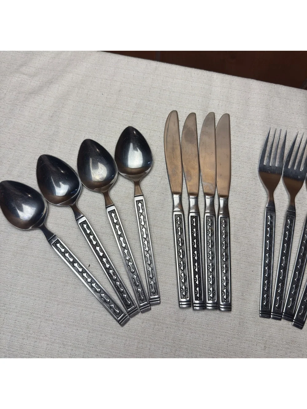 Vintage Douglas Stainless Flatware Set 16 Piece Korea Ornate MCM Service 4